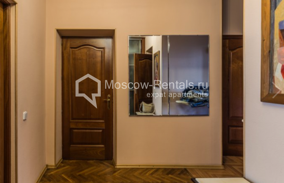 Photo #8 2-room (1 BR) apartment for <a href="http://moscow-rentals.ru/en/articles/long-term-rent" target="_blank">a long-term</a> rent
 in Russia, Moscow, Gagarinskyi lane, 6