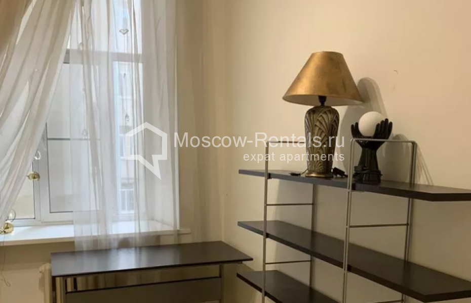 Photo #3 3-room (2 BR) apartment for <a href="http://moscow-rentals.ru/en/articles/long-term-rent" target="_blank">a long-term</a> rent
 in Russia, Moscow, Sadovaya-Chernogryazskaya str, 3БС1