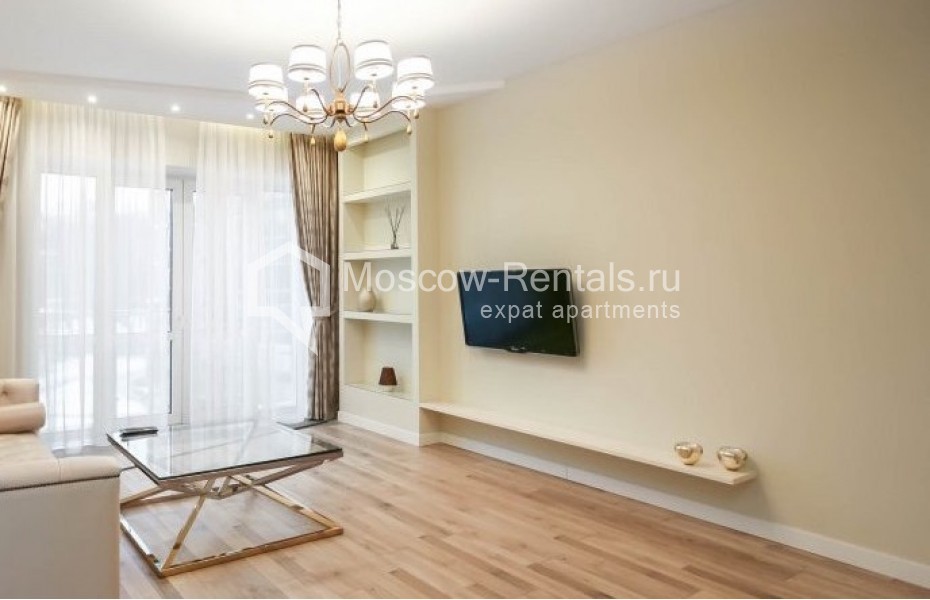 Photo #2 3-room (2 BR) apartment for <a href="http://moscow-rentals.ru/en/articles/long-term-rent" target="_blank">a long-term</a> rent
 in Russia, Moscow, Nezhinskaya str, 1к2