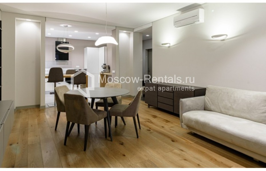 Photo #1 4-room (3 BR) apartment for <a href="http://moscow-rentals.ru/en/articles/long-term-rent" target="_blank">a long-term</a> rent
 in Russia, Moscow, Chasovaya str, 23к1