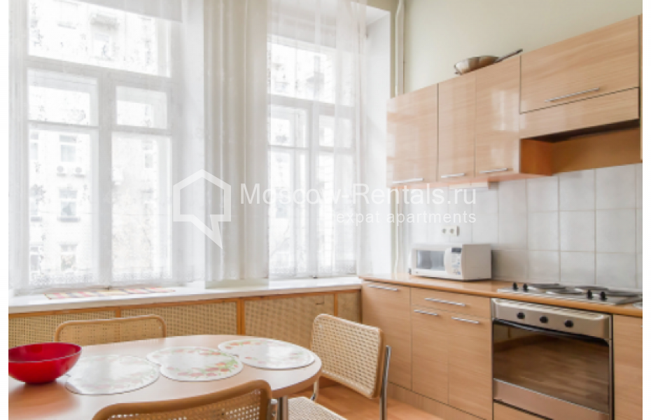 Photo #4 3-room (2 BR) apartment for <a href="http://moscow-rentals.ru/en/articles/long-term-rent" target="_blank">a long-term</a> rent
 in Russia, Moscow, Brusov lane, 2/14С2