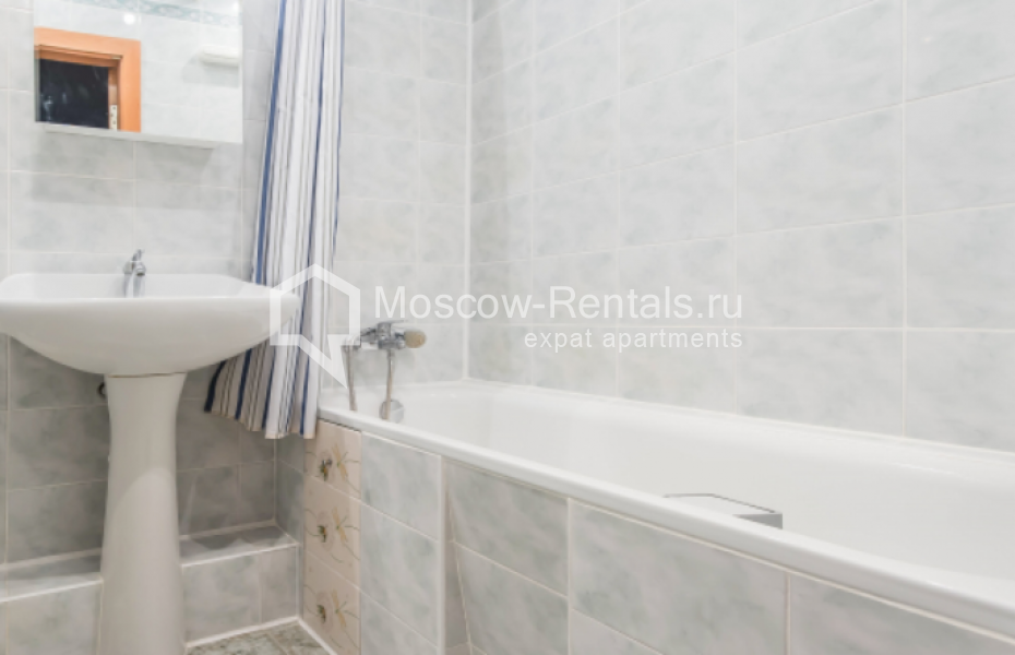 Photo #11 3-room (2 BR) apartment for <a href="http://moscow-rentals.ru/en/articles/long-term-rent" target="_blank">a long-term</a> rent
 in Russia, Moscow, Brusov lane, 2/14С2