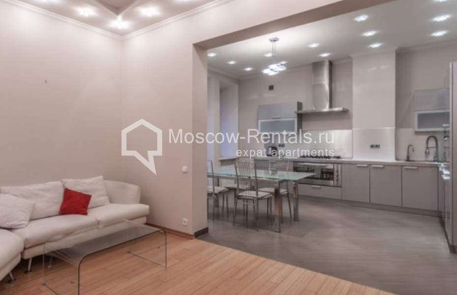 Photo #1 3-room (2 BR) apartment for <a href="http://moscow-rentals.ru/en/articles/long-term-rent" target="_blank">a long-term</a> rent
 in Russia, Moscow, 1st Tverskaya-Yamskaya str, 11