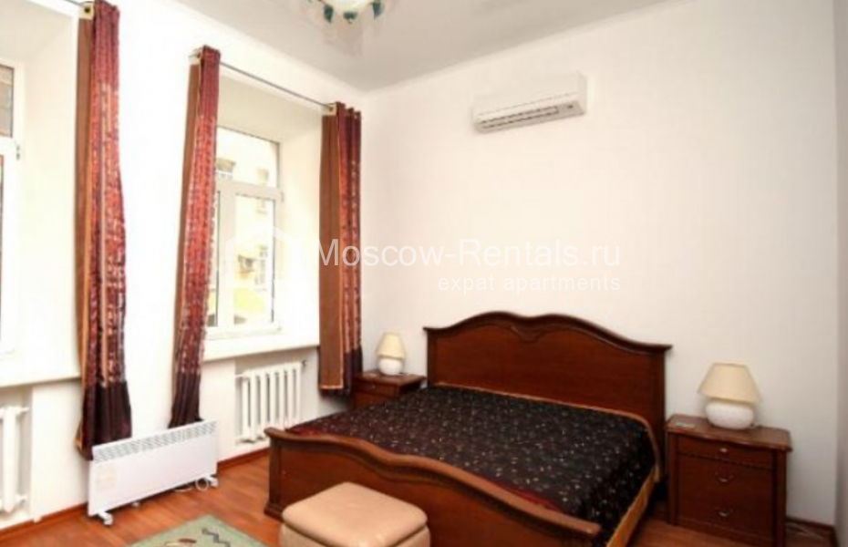 Photo #4 3-room (2 BR) apartment for <a href="http://moscow-rentals.ru/en/articles/long-term-rent" target="_blank">a long-term</a> rent
 in Russia, Moscow, Brusov lane, 2/14С1