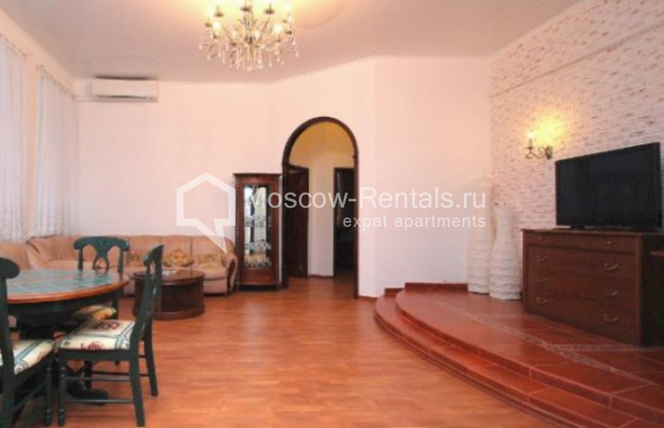Photo #3 3-room (2 BR) apartment for <a href="http://moscow-rentals.ru/en/articles/long-term-rent" target="_blank">a long-term</a> rent
 in Russia, Moscow, Brusov lane, 2/14С1