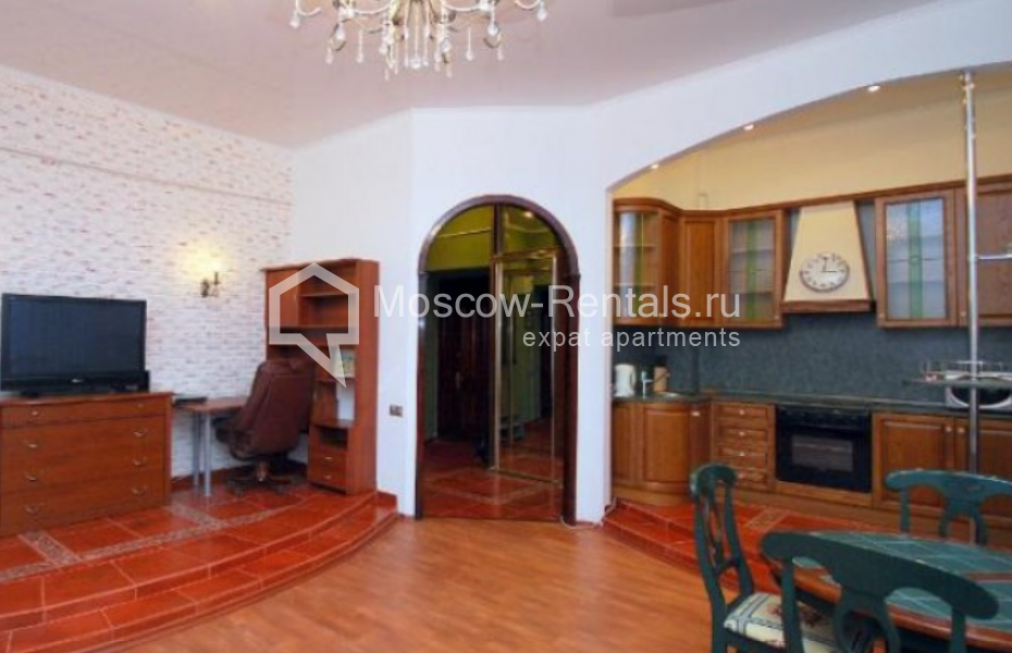 Photo #2 3-room (2 BR) apartment for <a href="http://moscow-rentals.ru/en/articles/long-term-rent" target="_blank">a long-term</a> rent
 in Russia, Moscow, Brusov lane, 2/14С1