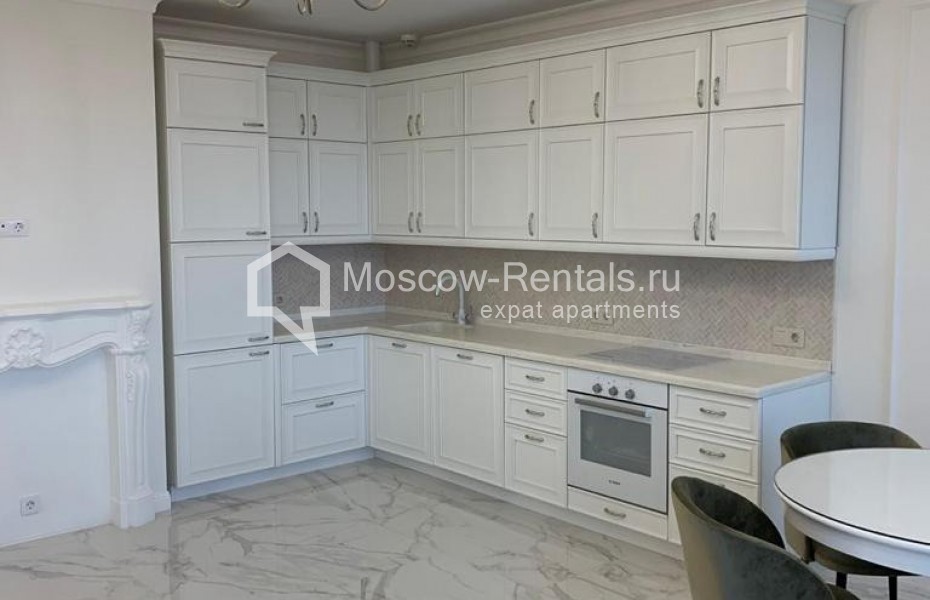 Photo #2 3-room (2 BR) apartment for <a href="http://moscow-rentals.ru/en/articles/long-term-rent" target="_blank">a long-term</a> rent
 in Russia, Moscow, Minskaya str,  2