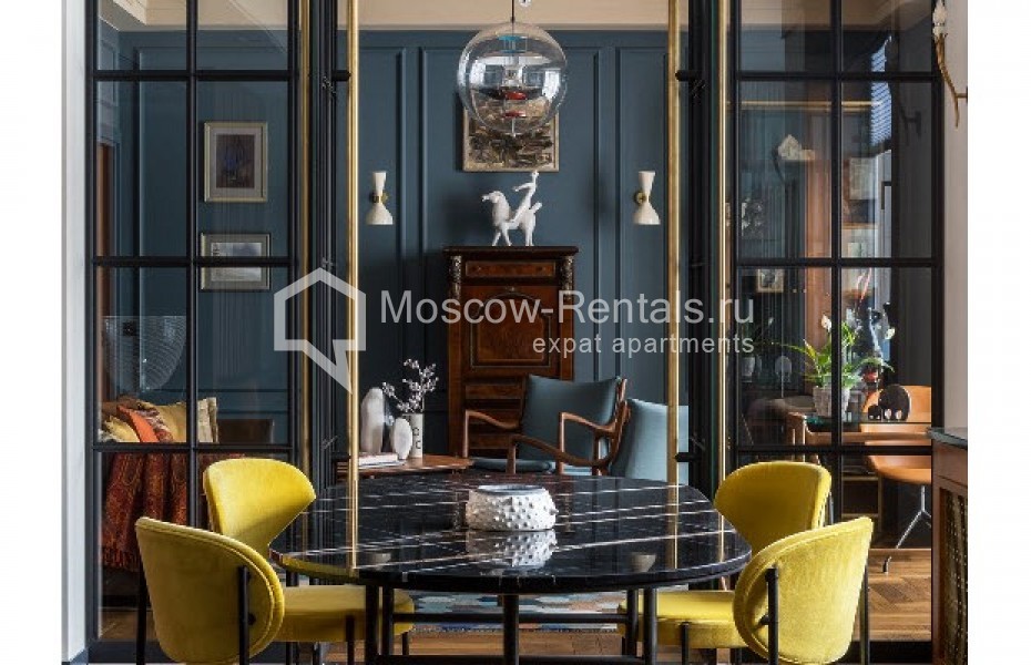 Photo #2 3-room (2 BR) apartment for <a href="http://moscow-rentals.ru/en/articles/long-term-rent" target="_blank">a long-term</a> rent
 in Russia, Moscow, Malaya Pirogovskaya str, 8