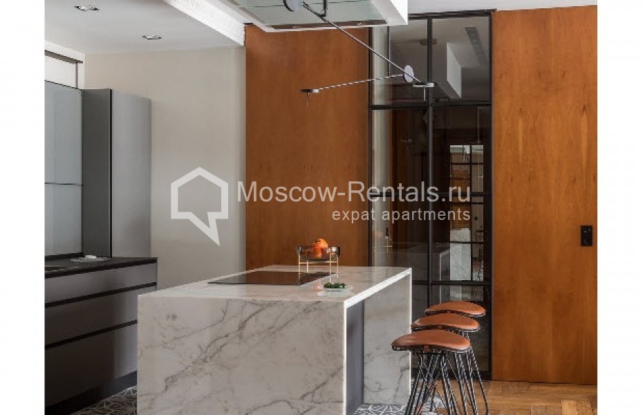 Photo #17 3-room (2 BR) apartment for <a href="http://moscow-rentals.ru/en/articles/long-term-rent" target="_blank">a long-term</a> rent
 in Russia, Moscow, Malaya Pirogovskaya str, 8