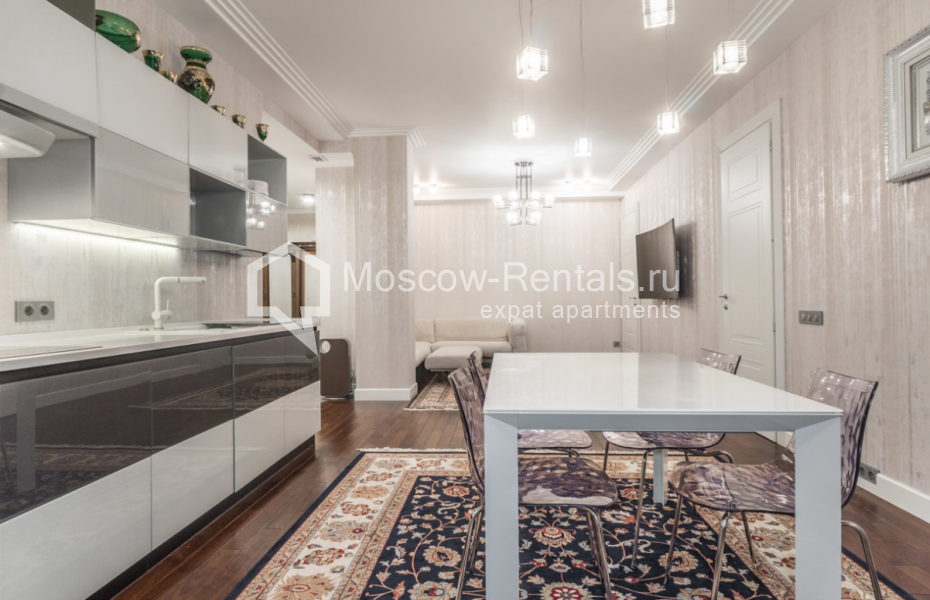 Photo #2 4-room (3 BR) apartment for <a href="http://moscow-rentals.ru/en/articles/long-term-rent" target="_blank">a long-term</a> rent
 in Russia, Moscow, Mytnaya str, 7с1