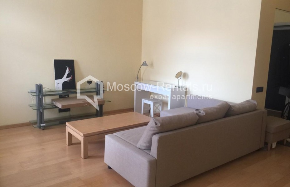 Photo #5 2-room (1 BR) apartment for <a href="http://moscow-rentals.ru/en/articles/long-term-rent" target="_blank">a long-term</a> rent
 in Russia, Moscow, Podkolokolnyi lane, 8/13/5