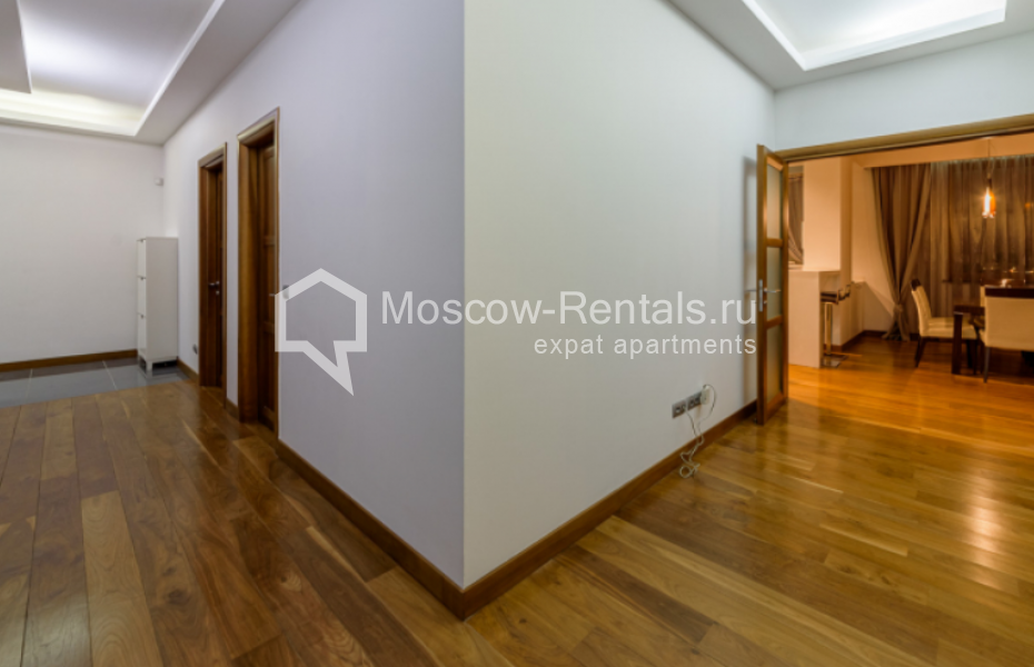 Photo #15 4-room (3 BR) apartment for <a href="http://moscow-rentals.ru/en/articles/long-term-rent" target="_blank">a long-term</a> rent
 in Russia, Moscow, Shabolovka str, 23к1