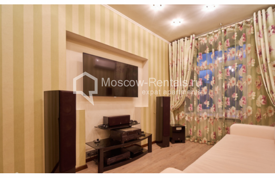 Photo #5 2-room (1 BR) apartment for <a href="http://moscow-rentals.ru/en/articles/long-term-rent" target="_blank">a long-term</a> rent
 in Russia, Moscow, Sadovaya-Chernogryazskaya str, 5/9