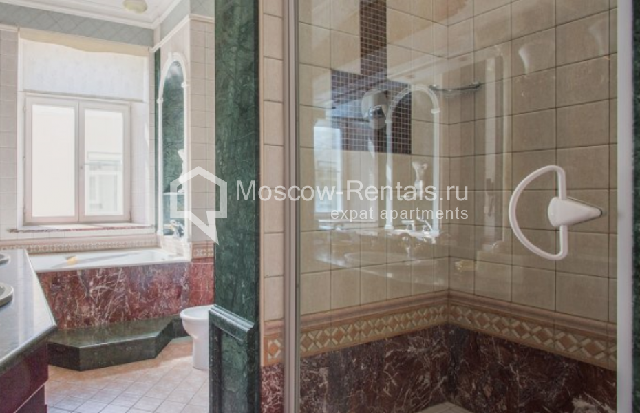 Photo #16 5-room (4 BR) apartment for <a href="http://moscow-rentals.ru/en/articles/long-term-rent" target="_blank">a long-term</a> rent
 in Russia, Moscow, Makarenko str, 2/21с2