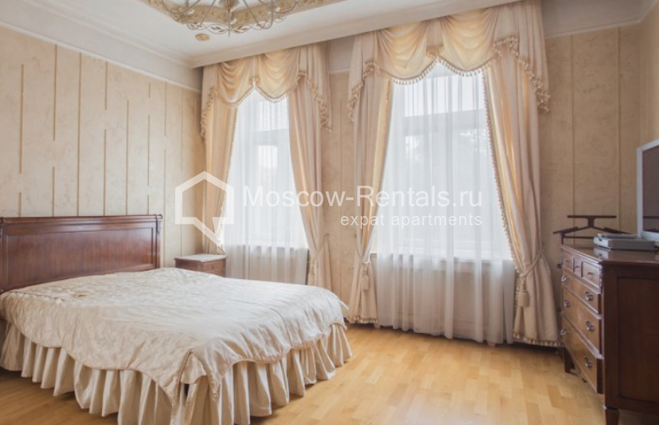 Photo #5 4-room (3 BR) apartment for <a href="http://moscow-rentals.ru/en/articles/long-term-rent" target="_blank">a long-term</a> rent
 in Russia, Moscow, Pokrovka str, 42 с6