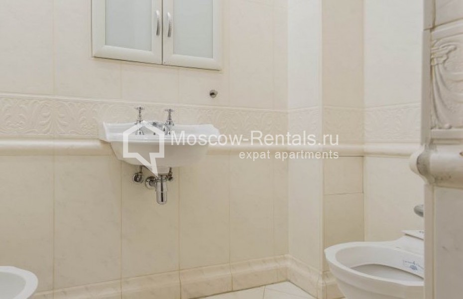 Photo #14 4-room (3 BR) apartment for <a href="http://moscow-rentals.ru/en/articles/long-term-rent" target="_blank">a long-term</a> rent
 in Russia, Moscow, Nikitskyi blv, 8