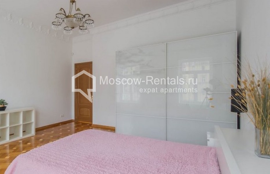Photo #6 4-room (3 BR) apartment for <a href="http://moscow-rentals.ru/en/articles/long-term-rent" target="_blank">a long-term</a> rent
 in Russia, Moscow, Nikitskyi blv, 8
