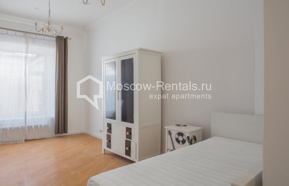 Photo #12 5-room (4 BR) apartment for <a href="http://moscow-rentals.ru/en/articles/long-term-rent" target="_blank">a long-term</a> rent
 in Russia, Moscow, Varsonofievskyi lane, 8С1