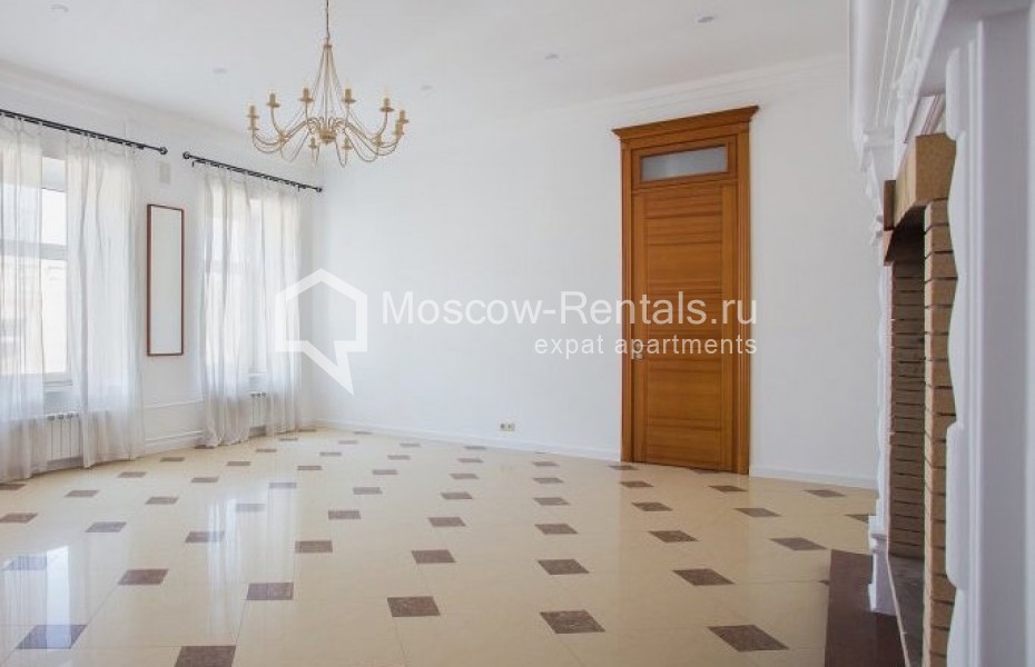 Photo #2 5-room (4 BR) apartment for <a href="http://moscow-rentals.ru/en/articles/long-term-rent" target="_blank">a long-term</a> rent
 in Russia, Moscow, Varsonofievskyi lane, 8С1