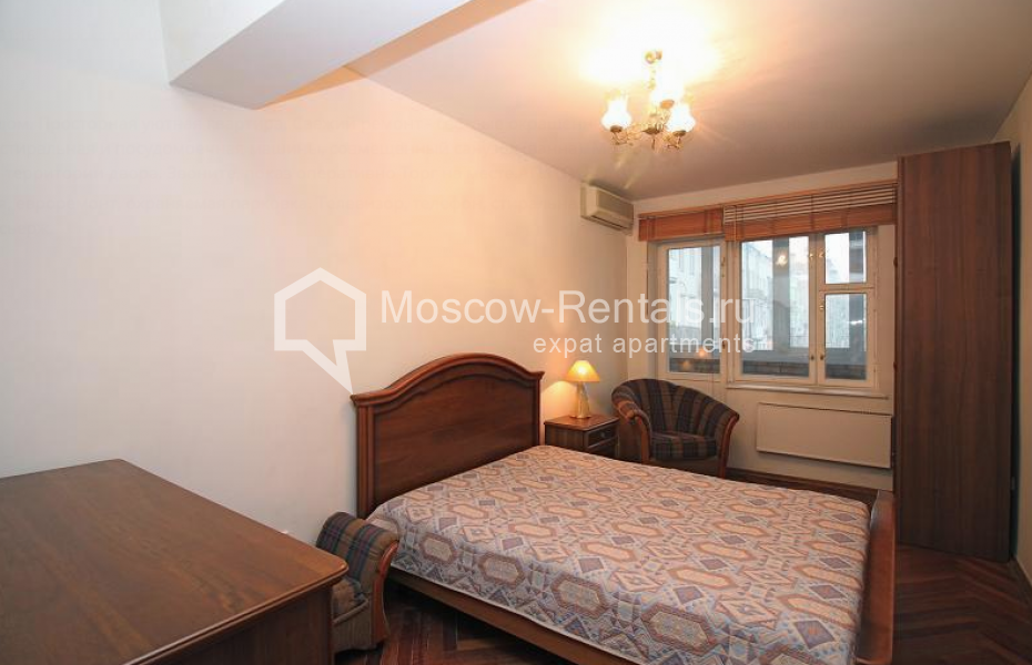 Photo #5 2-room (1 BR) apartment for <a href="http://moscow-rentals.ru/en/articles/long-term-rent" target="_blank">a long-term</a> rent
 in Russia, Moscow, Malaya Dmitrovka str, 24/2