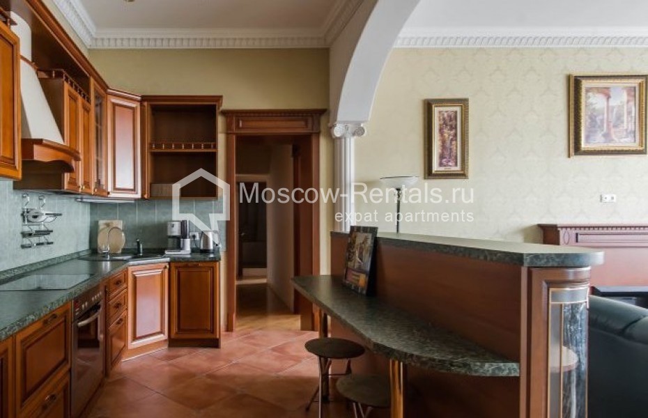 Photo #6 3-room (2 BR) apartment for <a href="http://moscow-rentals.ru/en/articles/long-term-rent" target="_blank">a long-term</a> rent
 in Russia, Moscow, Sadovaya-Triumphalnaya str, 4/10