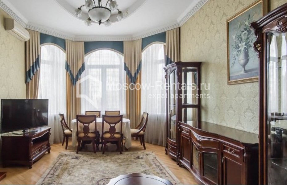 Photo #2 3-room (2 BR) apartment for <a href="http://moscow-rentals.ru/en/articles/long-term-rent" target="_blank">a long-term</a> rent
 in Russia, Moscow, Sadovaya-Triumphalnaya str, 4/10
