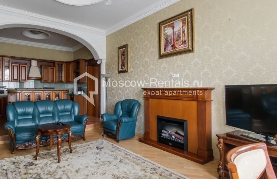 Photo #3 3-room (2 BR) apartment for <a href="http://moscow-rentals.ru/en/articles/long-term-rent" target="_blank">a long-term</a> rent
 in Russia, Moscow, Sadovaya-Triumphalnaya str, 4/10