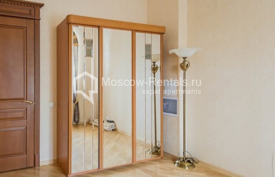 Photo #10 3-room (2 BR) apartment for <a href="http://moscow-rentals.ru/en/articles/long-term-rent" target="_blank">a long-term</a> rent
 in Russia, Moscow, Sadovaya-Triumphalnaya str, 4/10