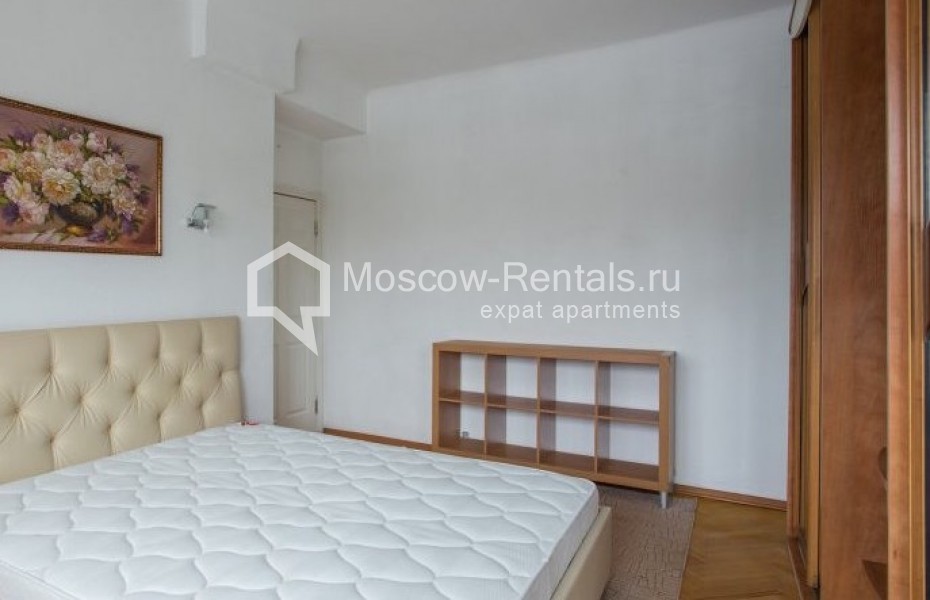 Photo #5 3-room (2 BR) apartment for <a href="http://moscow-rentals.ru/en/articles/long-term-rent" target="_blank">a long-term</a> rent
 in Russia, Moscow, Konushkovskaya str, 26