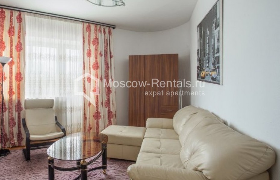 Photo #3 3-room (2 BR) apartment for <a href="http://moscow-rentals.ru/en/articles/long-term-rent" target="_blank">a long-term</a> rent
 in Russia, Moscow, Konushkovskaya str, 26