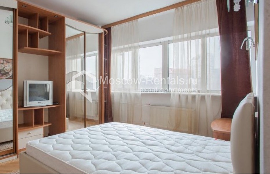 Photo #6 3-room (2 BR) apartment for <a href="http://moscow-rentals.ru/en/articles/long-term-rent" target="_blank">a long-term</a> rent
 in Russia, Moscow, Konushkovskaya str, 26