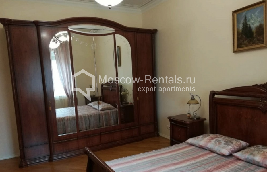 Photo #6 3-room (2 BR) apartment for <a href="http://moscow-rentals.ru/en/articles/long-term-rent" target="_blank">a long-term</a> rent
 in Russia, Moscow, Bolshaya Dorogomilovskaya str