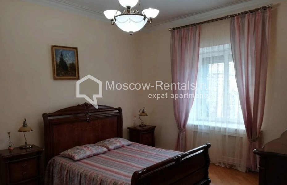 Photo #7 3-room (2 BR) apartment for <a href="http://moscow-rentals.ru/en/articles/long-term-rent" target="_blank">a long-term</a> rent
 in Russia, Moscow, Bolshaya Dorogomilovskaya str