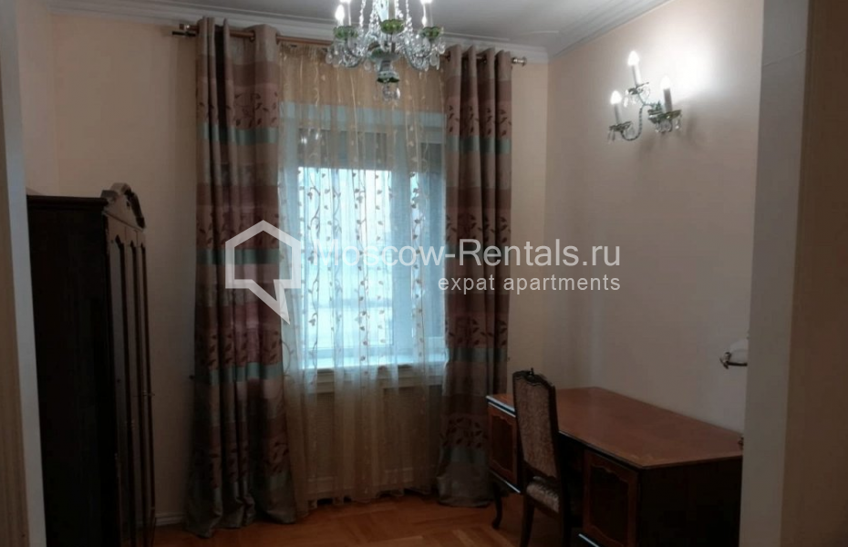Photo #10 3-room (2 BR) apartment for <a href="http://moscow-rentals.ru/en/articles/long-term-rent" target="_blank">a long-term</a> rent
 in Russia, Moscow, Bolshaya Dorogomilovskaya str
