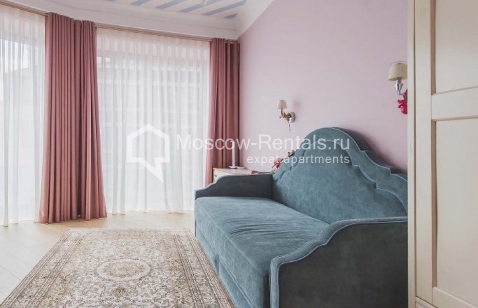 Photo #9 4-room (3 BR) apartment for <a href="http://moscow-rentals.ru/en/articles/long-term-rent" target="_blank">a long-term</a> rent
 in Russia, Moscow, Efremova str, 10к1