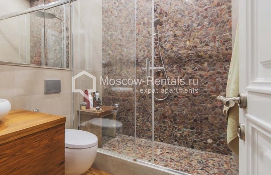 Photo #14 4-room (3 BR) apartment for <a href="http://moscow-rentals.ru/en/articles/long-term-rent" target="_blank">a long-term</a> rent
 in Russia, Moscow, Efremova str, 10к1