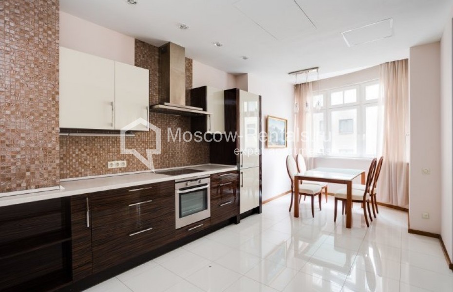 Photo #4 3-room (2 BR) apartment for <a href="http://moscow-rentals.ru/en/articles/long-term-rent" target="_blank">a long-term</a> rent
 in Russia, Moscow, Bakhrushina str, 13