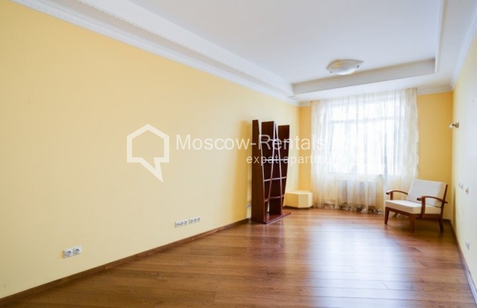 Photo #9 3-room (2 BR) apartment for <a href="http://moscow-rentals.ru/en/articles/long-term-rent" target="_blank">a long-term</a> rent
 in Russia, Moscow, Bakhrushina str, 13