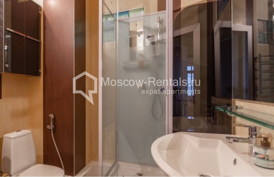 Photo #22 4-room (3 BR) apartment for <a href="http://moscow-rentals.ru/en/articles/long-term-rent" target="_blank">a long-term</a> rent
 in Russia, Moscow, Shabolovka str, 23к3