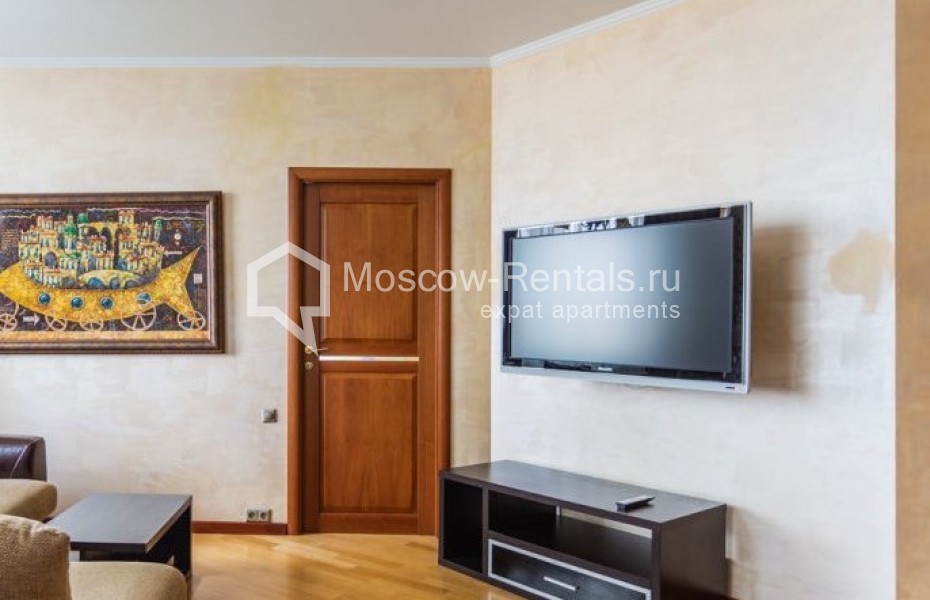 Photo #7 4-room (3 BR) apartment for <a href="http://moscow-rentals.ru/en/articles/long-term-rent" target="_blank">a long-term</a> rent
 in Russia, Moscow, Shabolovka str, 23к3