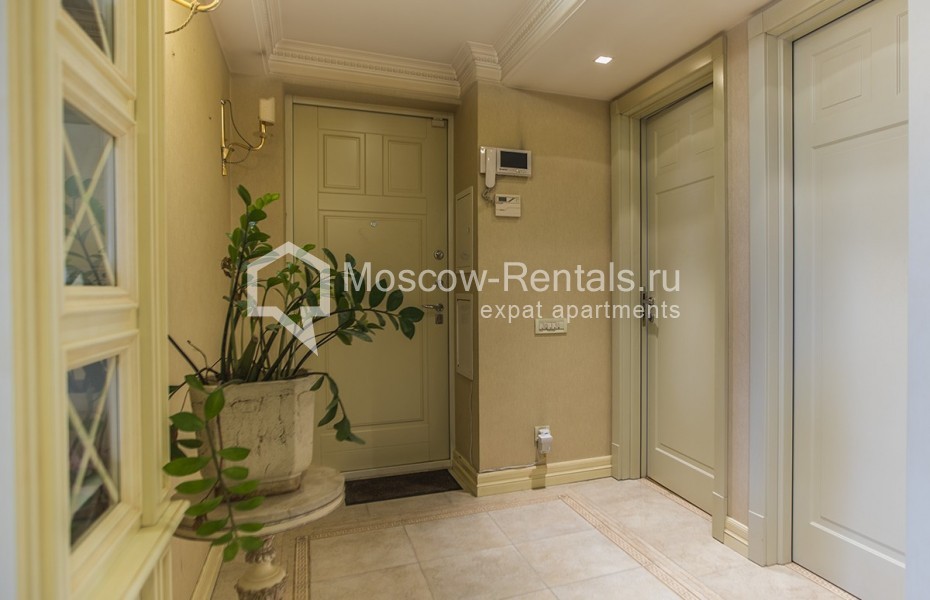 Photo #5 3-room (2 BR) apartment for <a href="http://moscow-rentals.ru/en/articles/long-term-rent" target="_blank">a long-term</a> rent
 in Russia, Moscow, Zoologicheskaya str, 3
