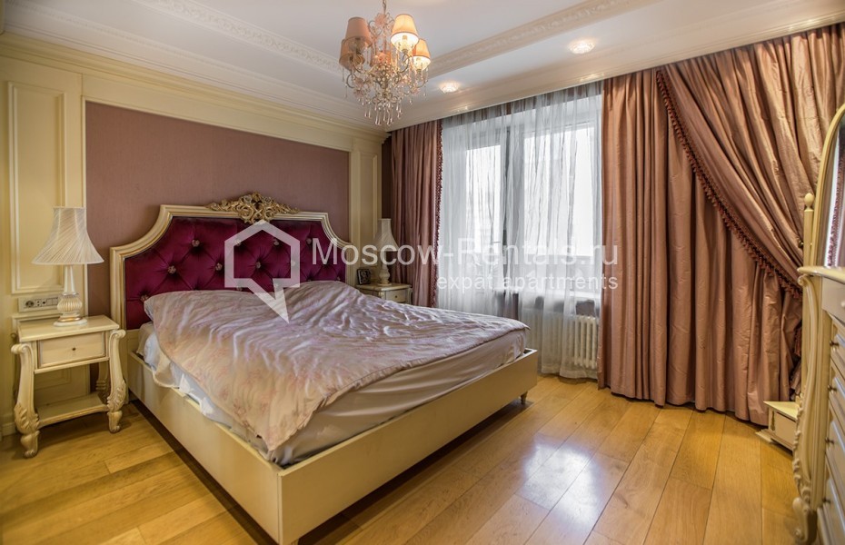 Photo #9 3-room (2 BR) apartment for <a href="http://moscow-rentals.ru/en/articles/long-term-rent" target="_blank">a long-term</a> rent
 in Russia, Moscow, Zoologicheskaya str, 3