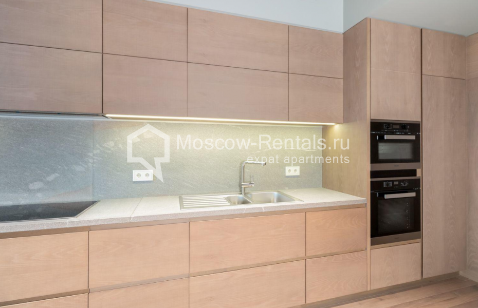 Photo #3 4-room (3 BR) apartment for <a href="http://moscow-rentals.ru/en/articles/long-term-rent" target="_blank">a long-term</a> rent
 in Russia, Moscow, Myasnitskaya str, 24/7С2