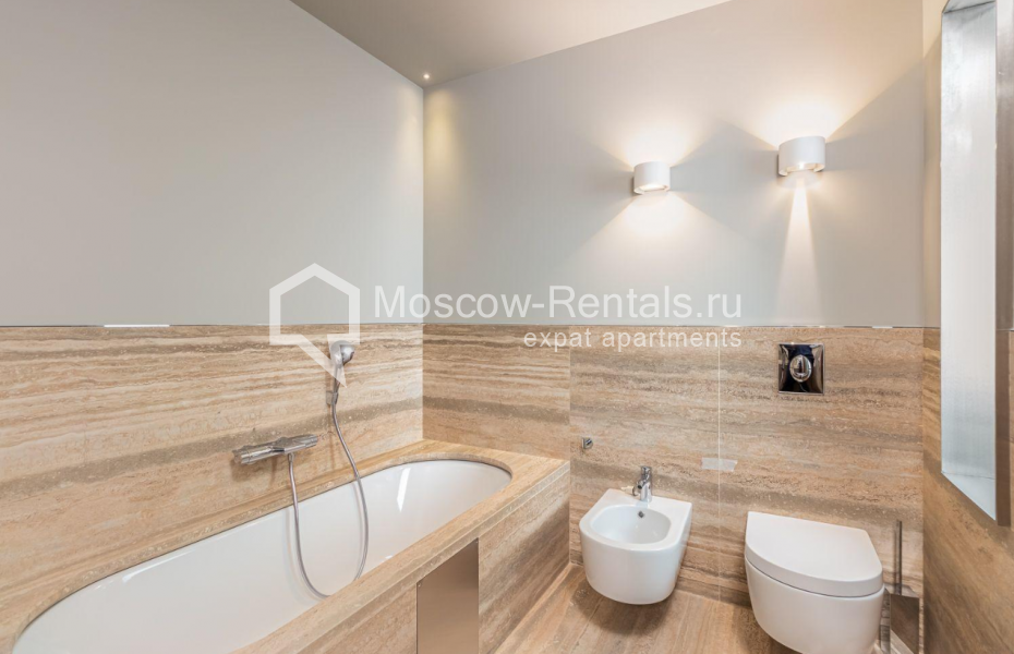 Photo #14 4-room (3 BR) apartment for <a href="http://moscow-rentals.ru/en/articles/long-term-rent" target="_blank">a long-term</a> rent
 in Russia, Moscow, Myasnitskaya str, 24/7С2