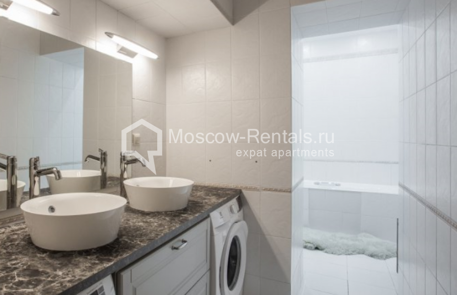 Photo #13 4-room (3 BR) apartment for <a href="http://moscow-rentals.ru/en/articles/long-term-rent" target="_blank">a long-term</a> rent
 in Russia, Moscow, Varsonofievskyi lane, 4С1