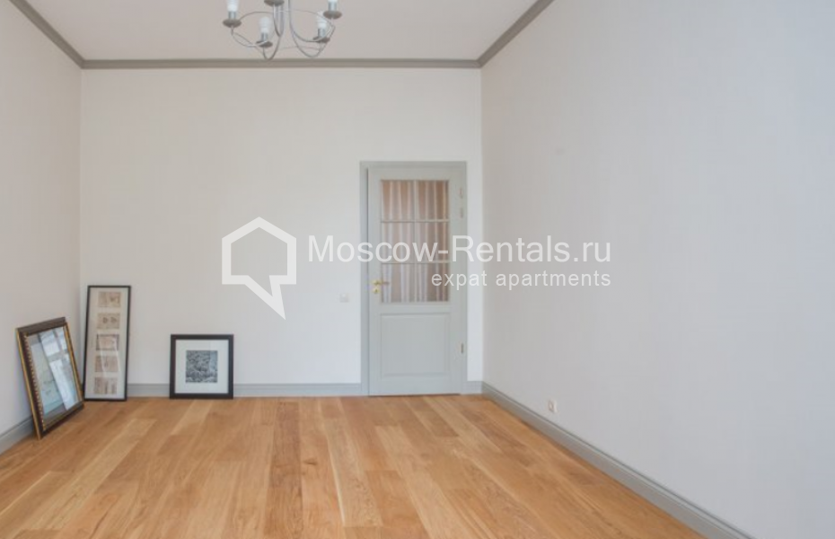 Photo #7 4-room (3 BR) apartment for <a href="http://moscow-rentals.ru/en/articles/long-term-rent" target="_blank">a long-term</a> rent
 in Russia, Moscow, Varsonofievskyi lane, 4С1