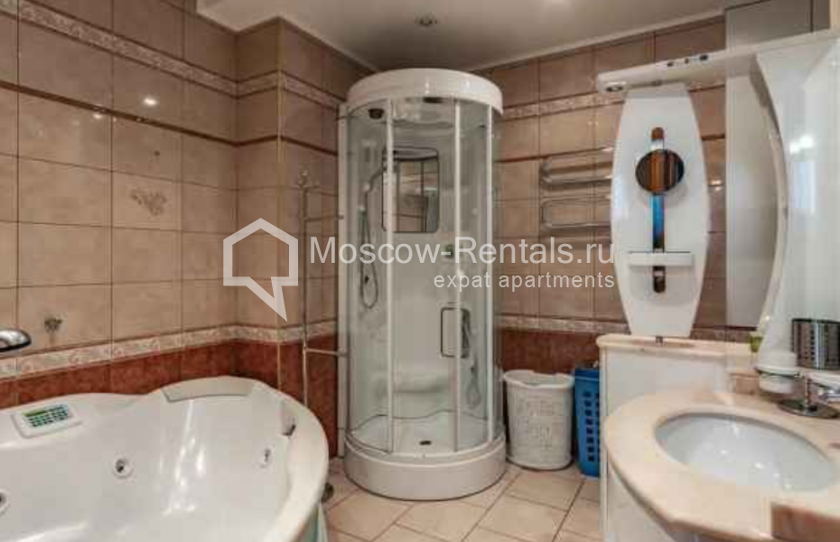 Photo #3 4-room (3 BR) apartment for <a href="http://moscow-rentals.ru/en/articles/long-term-rent" target="_blank">a long-term</a> rent
 in Russia, Moscow, Bolshaya Yakimanka str, 26