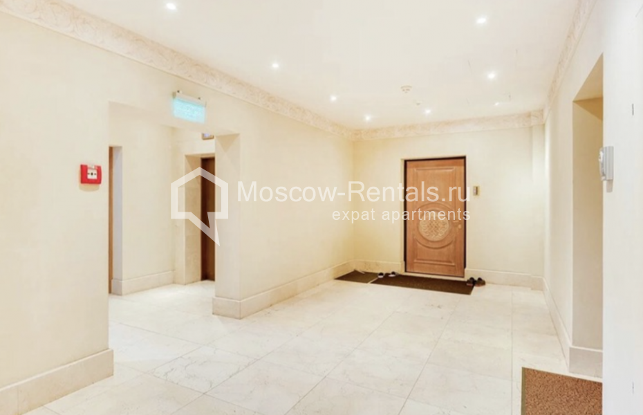 Photo #25 4-room (3 BR) apartment for <a href="http://moscow-rentals.ru/en/articles/long-term-rent" target="_blank">a long-term</a> rent
 in Russia, Moscow, Khilkov lane, 1