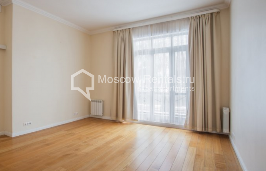 Photo #5 6-room (5 BR) apartment for <a href="http://moscow-rentals.ru/en/articles/long-term-rent" target="_blank">a long-term</a> rent
 in Russia, Moscow, Beregovaya str, 4С4