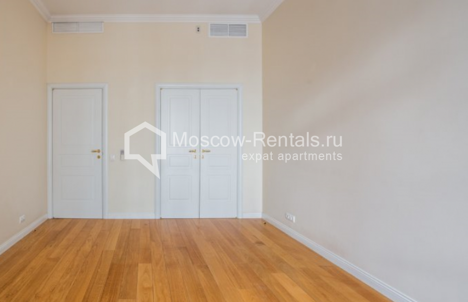 Photo #11 6-room (5 BR) apartment for <a href="http://moscow-rentals.ru/en/articles/long-term-rent" target="_blank">a long-term</a> rent
 in Russia, Moscow, Beregovaya str, 4С4